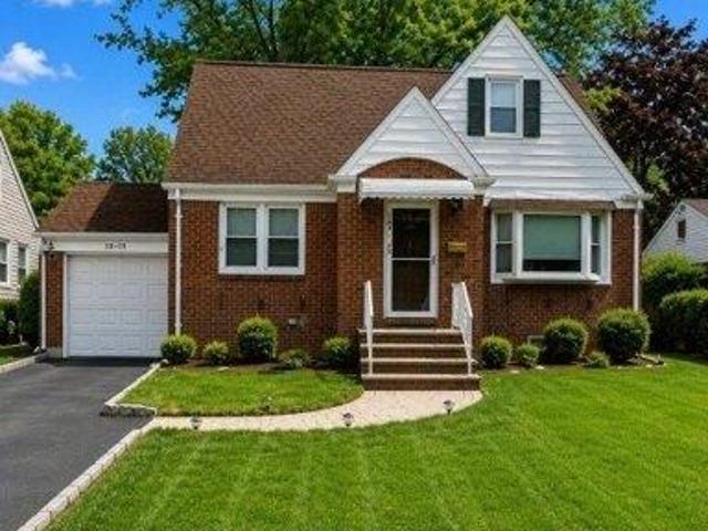 House for sale in Fair Lawn, New Jersey