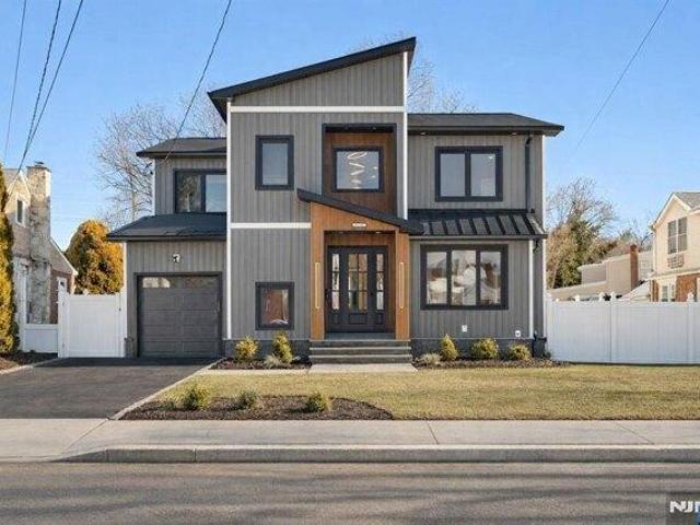 House for sale in Fair Lawn, New Jersey