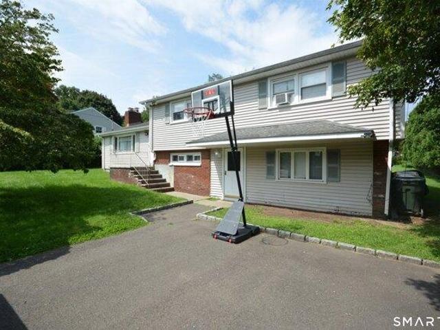 House for sale in Stratfield, Fairfield