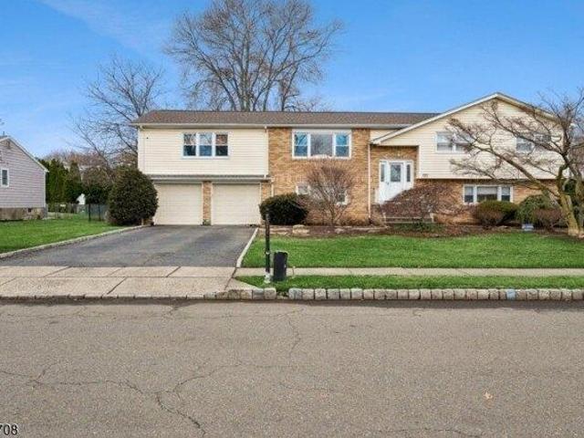 House for sale in Fairfield, New Jersey
