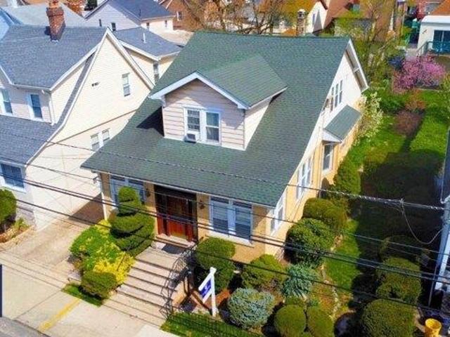 House for sale in Fairview, New Jersey