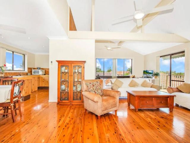 House for rent in St Clair, Sydney