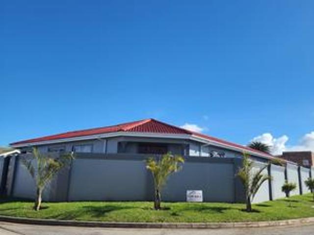 House for sale in Port Elizabeth, Eastern Cape