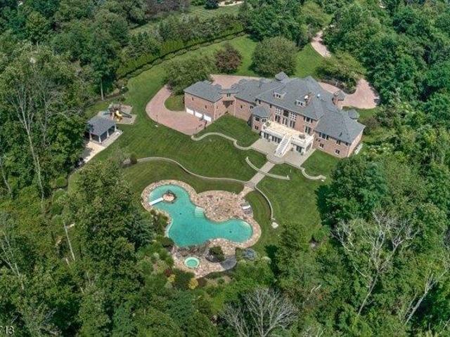 House for sale in Far Hills, New Jersey