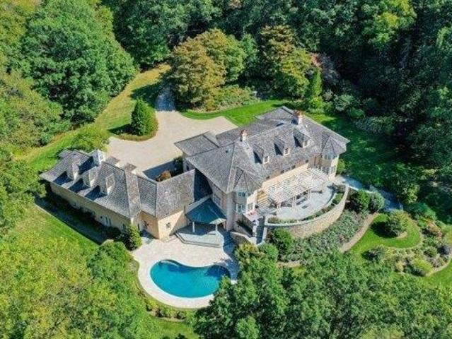 House for sale in Bernardsville, New Jersey