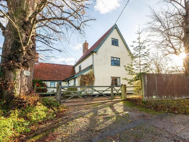 House for sale in Bedingfield, Suffolk
