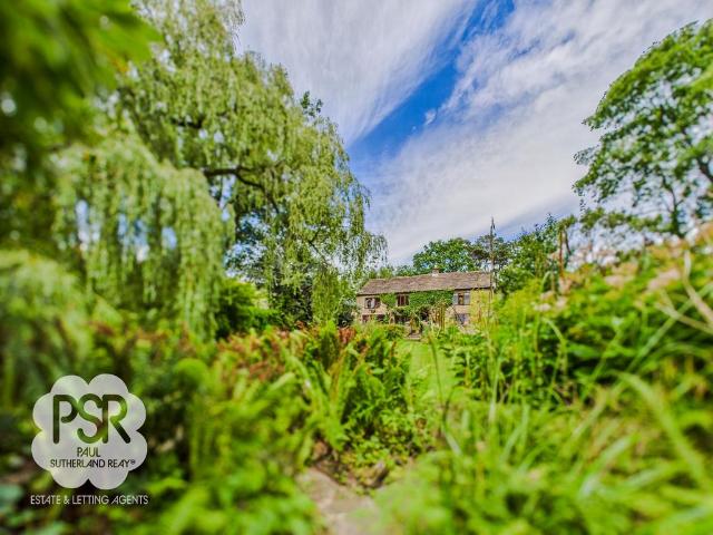House for sale in Charlesworth, East Midlands