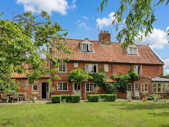 House for sale in Comers, Norfolk