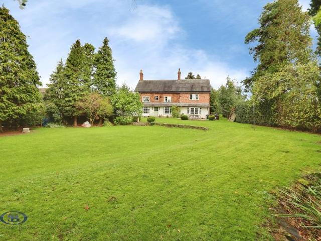 House for sale in Sandbach Heath, Sandbach