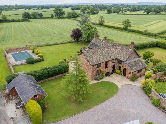 House for sale in Lower Withington