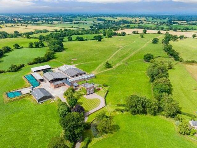 House for sale in Chorlton Lane, Cheshire
