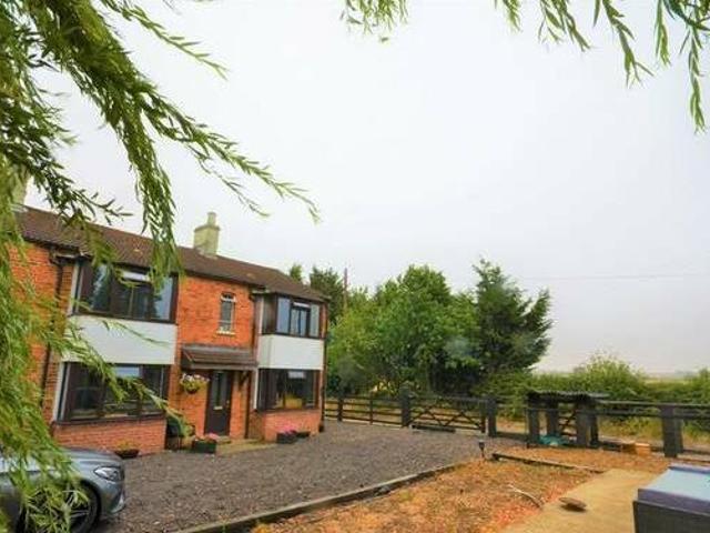 House for rent in Lyons, Greater London