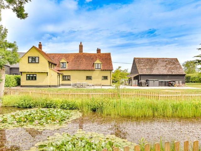 House for rent in Felsted, Duton Hill