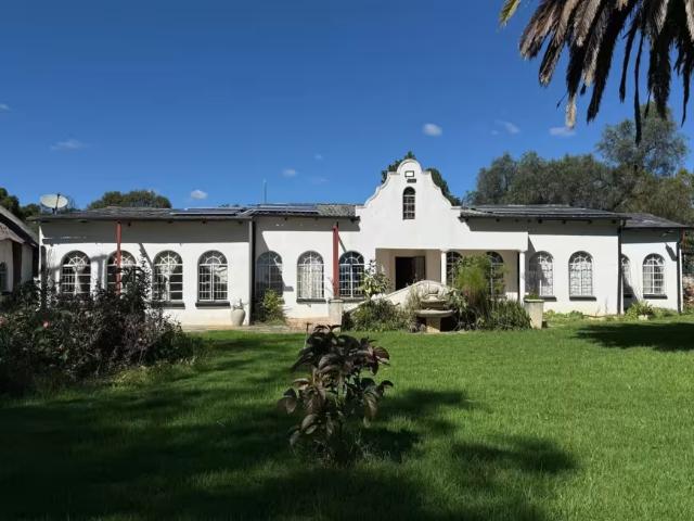 Farm for sale in Swartruggens, Kgetleng River Local Municipality