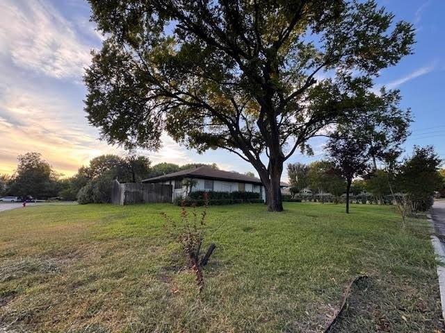 House for sale in Farmers Branch, Texas
