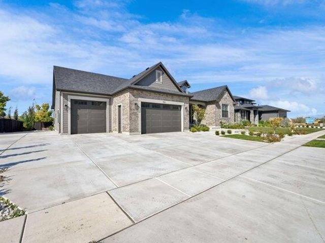 House for sale in Farmington, Utah