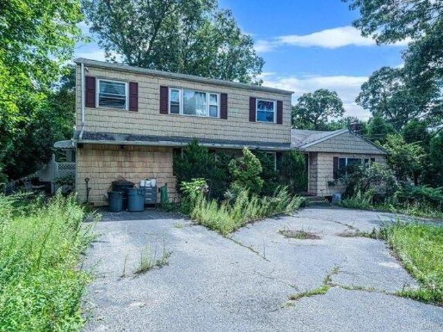 House for sale in Centereach, New York