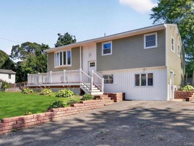 House for sale in Centereach, New York