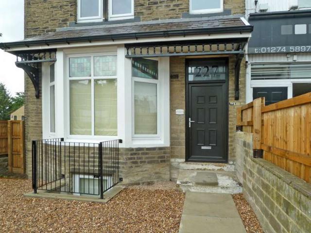 Flat for sale in Baildon, West Yorkshire
