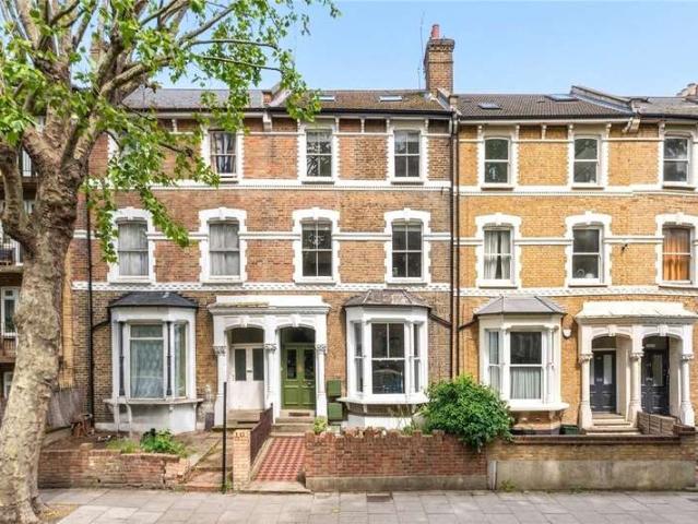Flat for sale in West Hackney, Upper Clapton