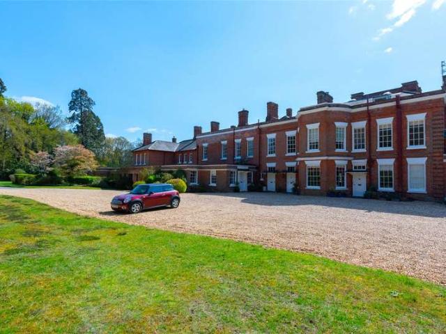 Flat for sale in Farley Hill