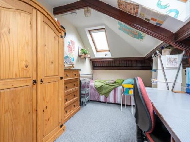 Flat for rent in Broomhill, Glasgow