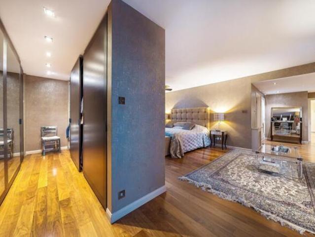 Flat for rent in Cat Hill