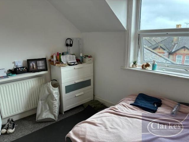 Flat for rent in Holdenhurst, Bournemouth