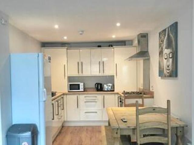 House for rent in Calderstones