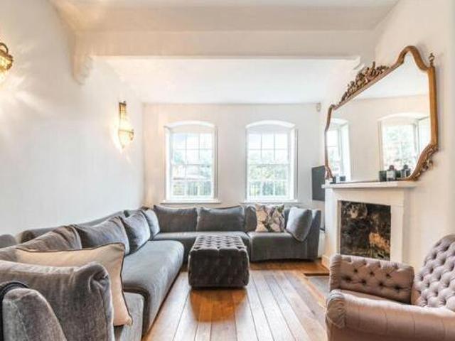 House for sale in Hertfordshire