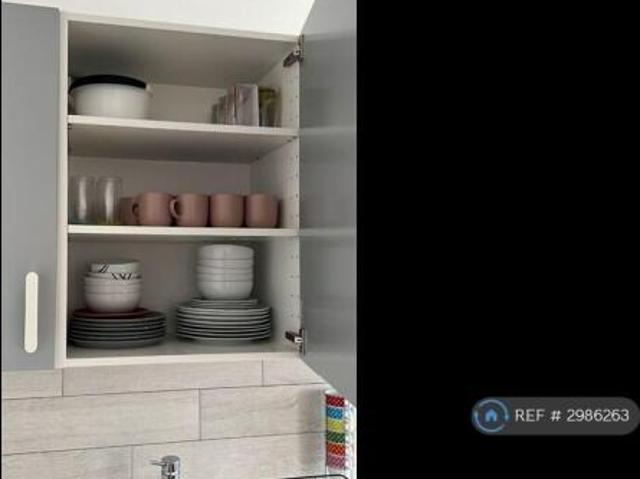 Flat for rent in Cat Hill