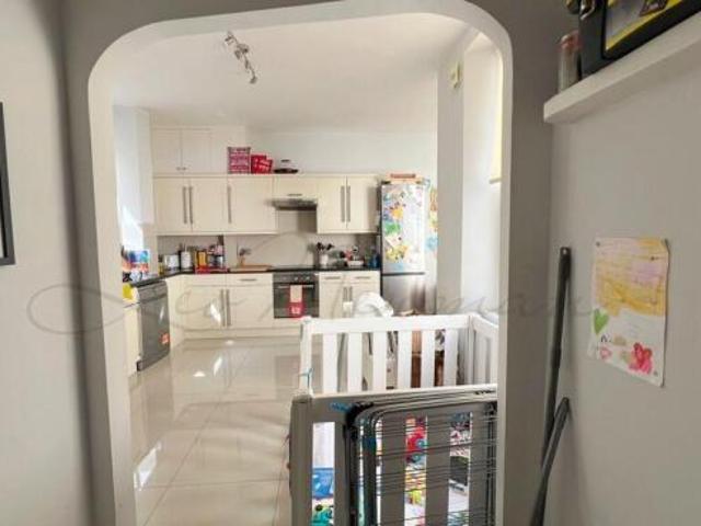 Flat for rent in Cat Hill