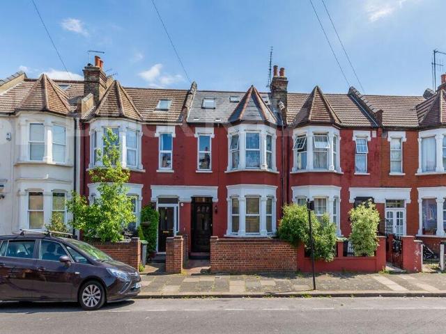 Flat for rent in Hart, Hampshire