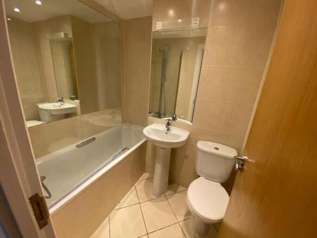 Flat for rent in Cat Hill
