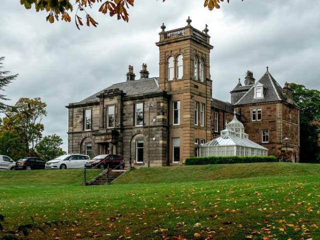Flat for sale in Shaftesbury Park Colonies, Merchiston