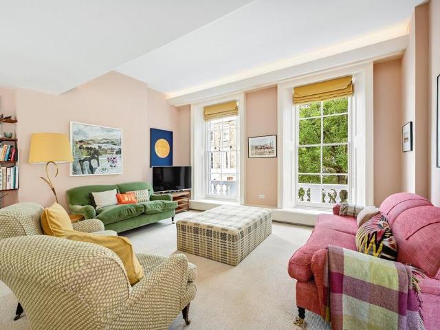 Flat for sale in Pimlico, Greater London