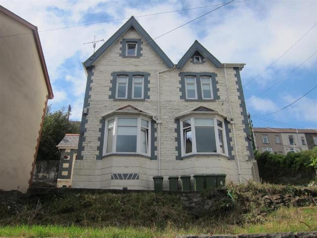 Flat for sale in Pontypridd, Wales