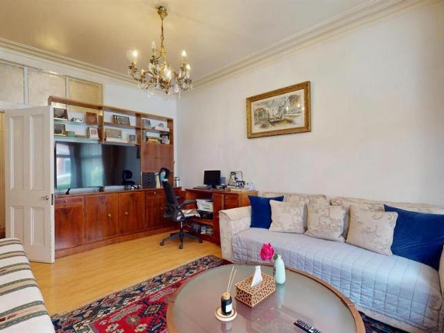Flat for sale in Paddington, Isle Of Man