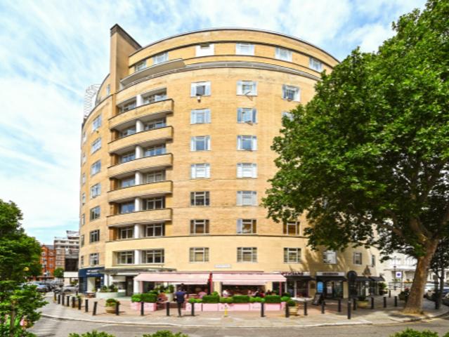 Flat for sale in Chelsea, Greater London