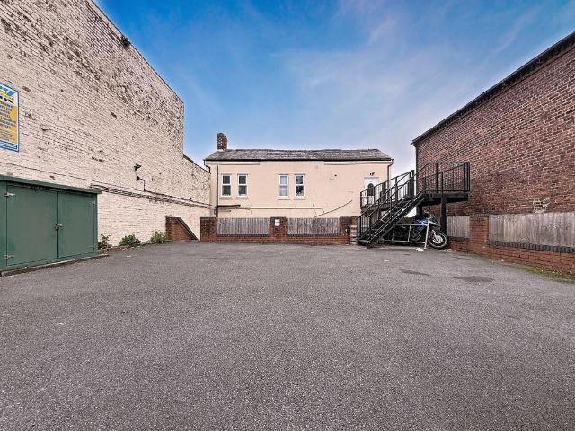 Flat for sale in Stoke, Stoke-on-Trent