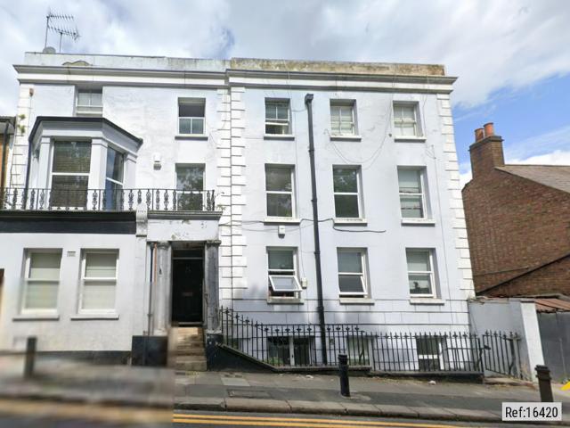 Flat for sale in Charlton Riverside, Greater London