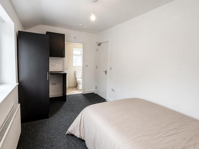 Flat for sale in Holbeck, West Yorkshire