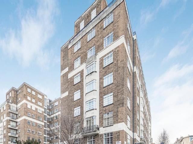 Flat for sale in Marylebone, Greater London