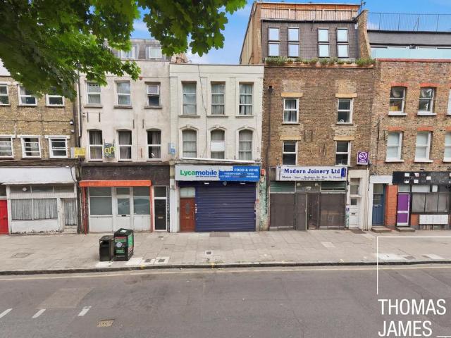 House for sale in Holloway, Greater London