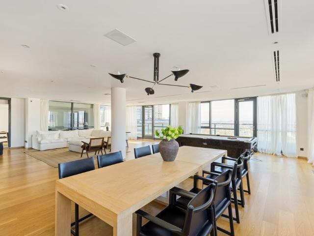 Flat for sale in Paddington, Greater London
