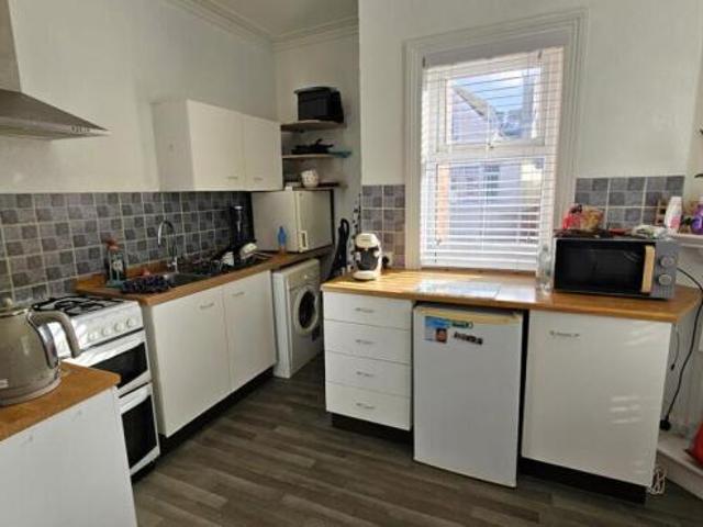 Flat for sale in Boscombe, Bournemouth