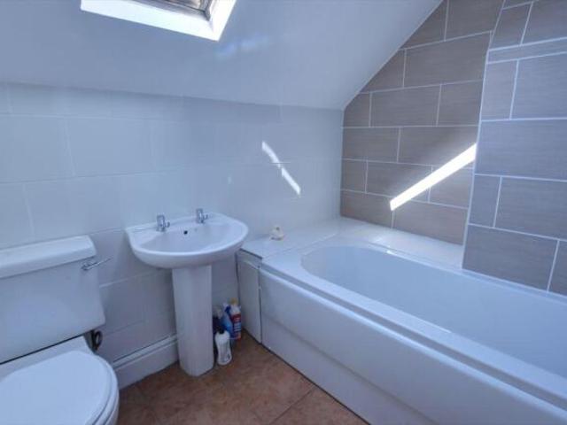 Flat for sale in Jesmond, Tyne And Wear