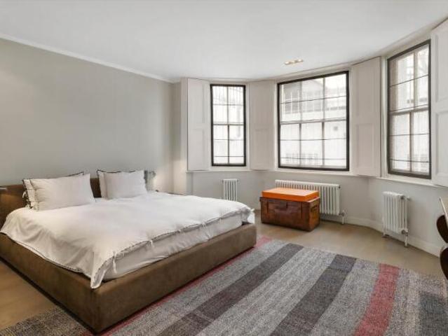 Flat for sale in Cat Hill