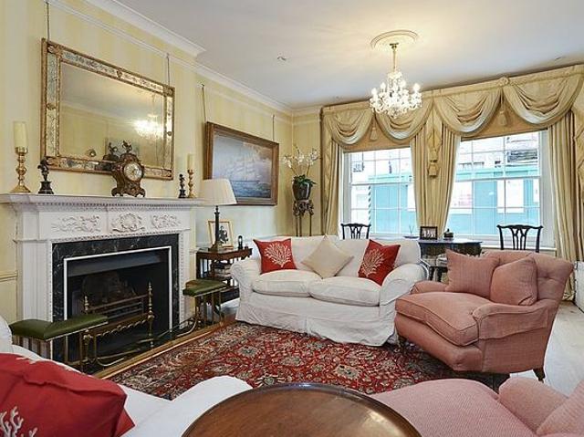 Apartment for rent in Knightsbridge, Greater London