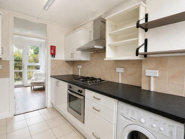 Apartment for rent in Highbury, Greater London